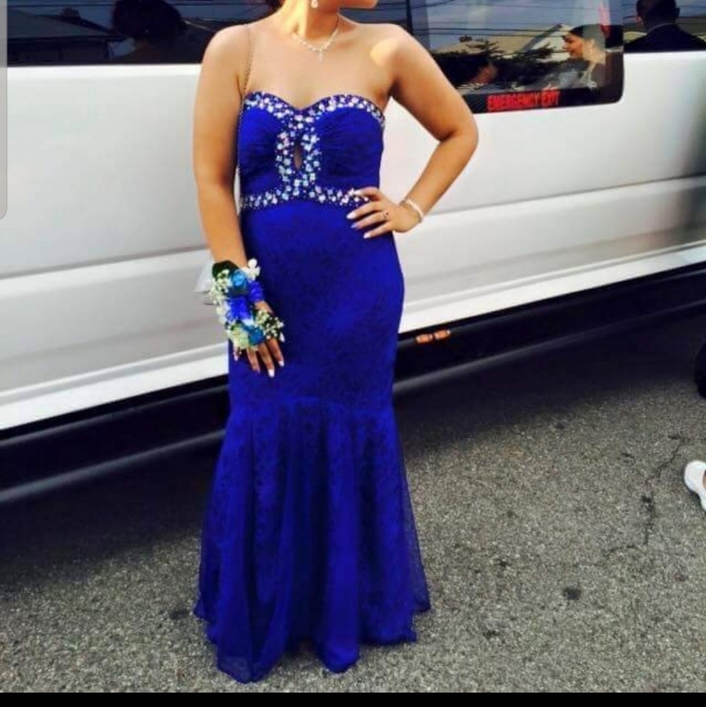 Beautiful blue lace dress